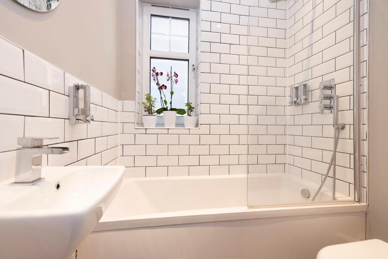 Stylish George Street Apartment 피블스 외부 사진